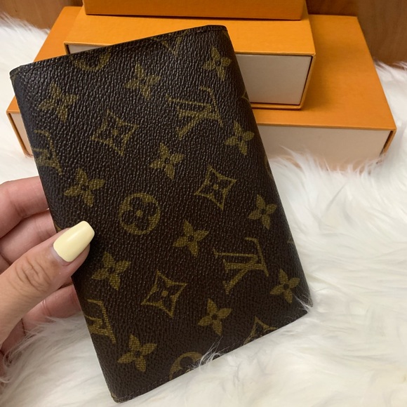 LV Timeless Monogram Medium Wallet 💖🌷 - Picture 3 of 16